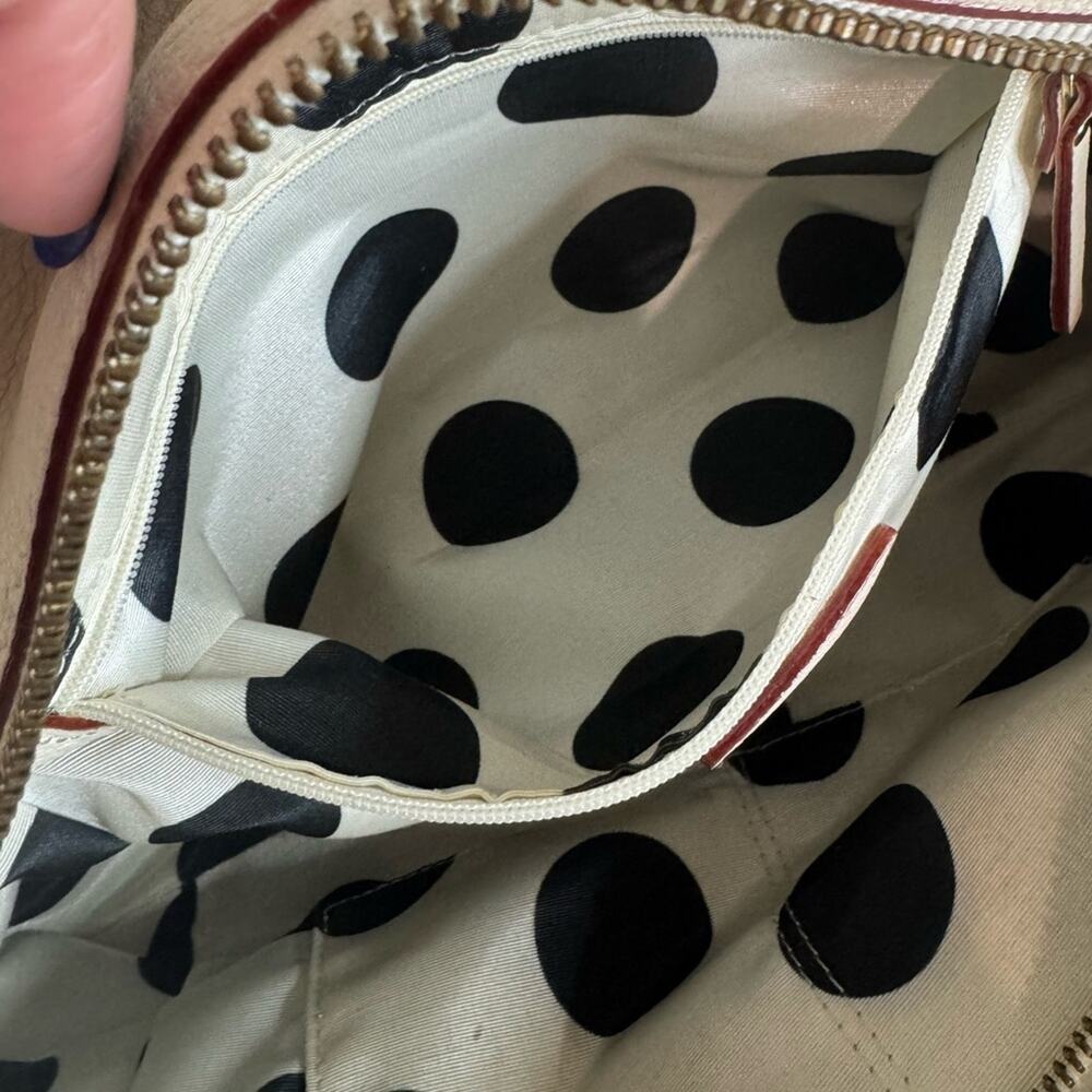 KATE SPADE 🤍 Creamy Leather White Shoulder Bag, Interior Polka Dots (Preloved) - Picture 16 of 17